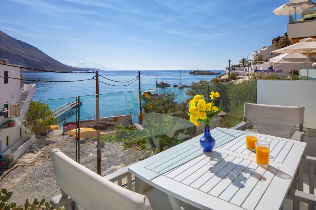 Molos Apartments Loutro Exterior foto