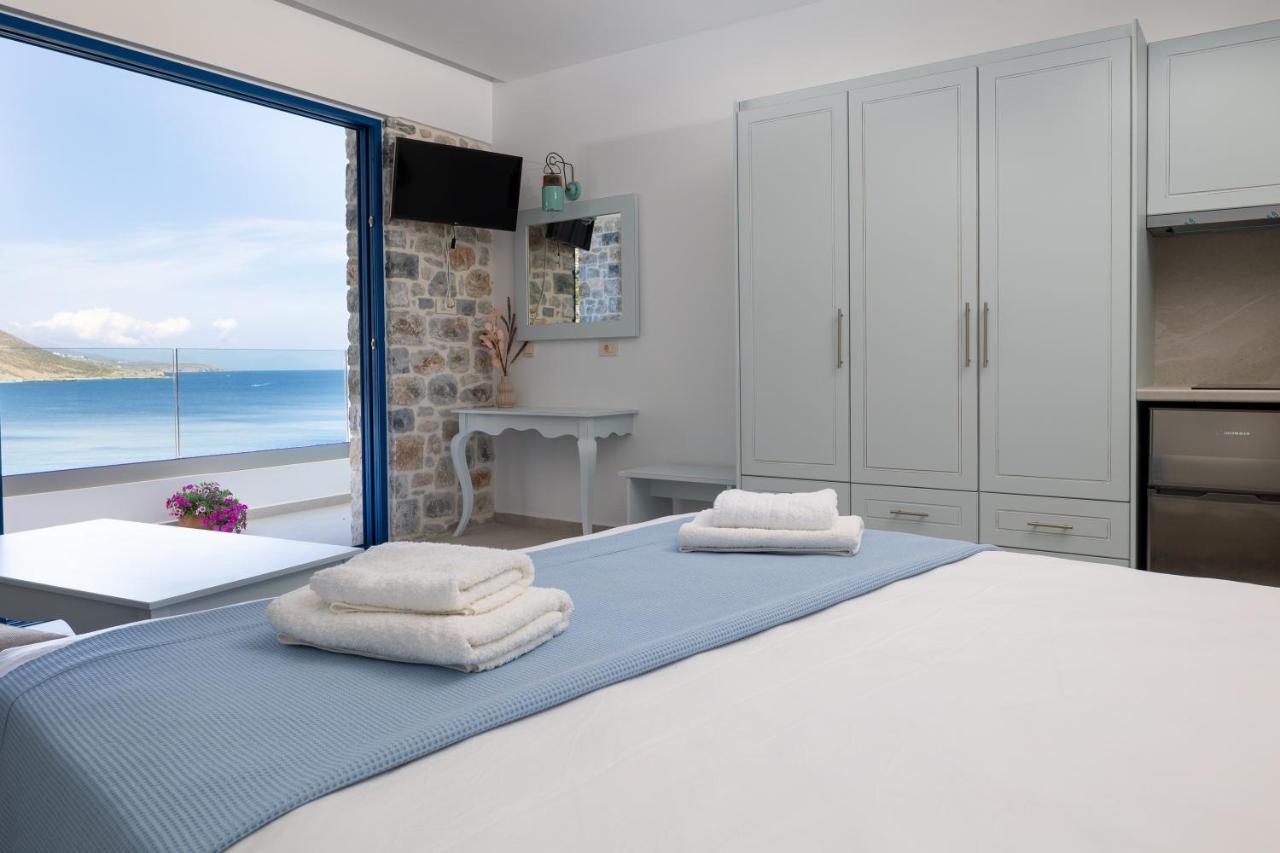 Molos Apartments Loutro Exterior foto